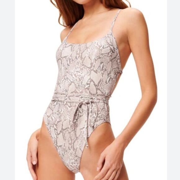 Good American Barely There One-Piece Swimsuit‎ in Sand Snake Size XL NEW - Picture 1 of 12